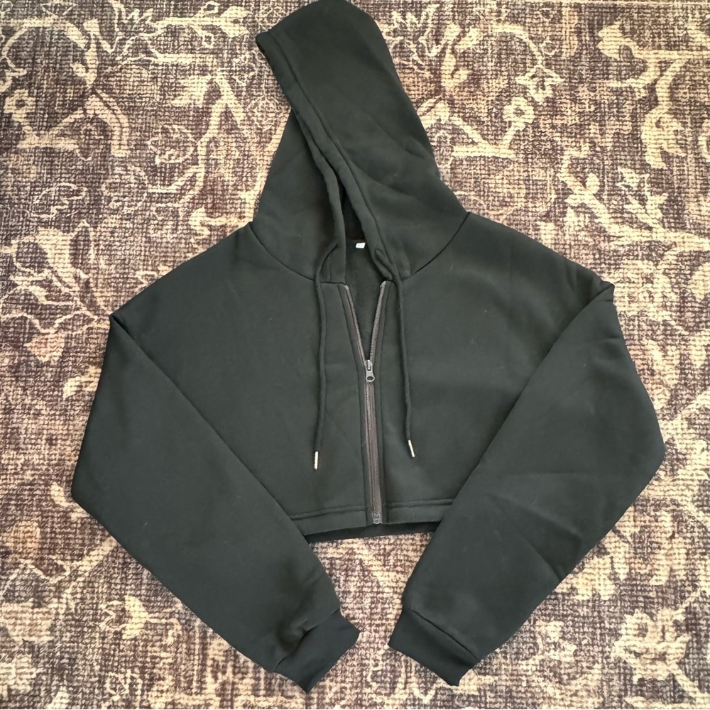 SHEIN Black Zip-Up Cropped Hoodie